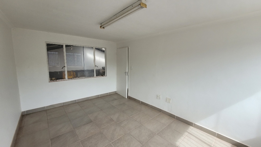 To Let commercial Property for Rent in Okavango Park Western Cape